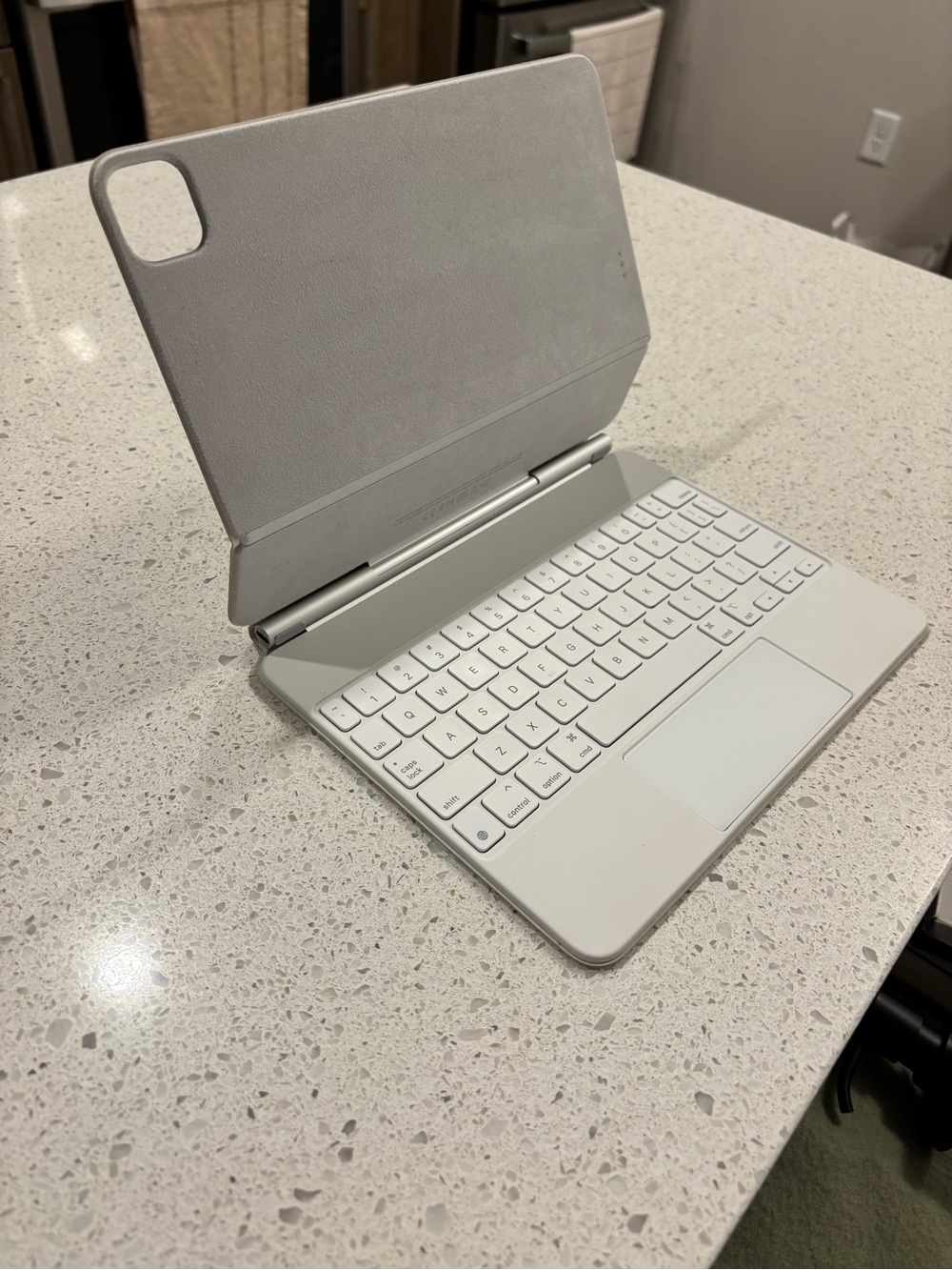 Apple Magic Keyboard iPad 11 inch *White*